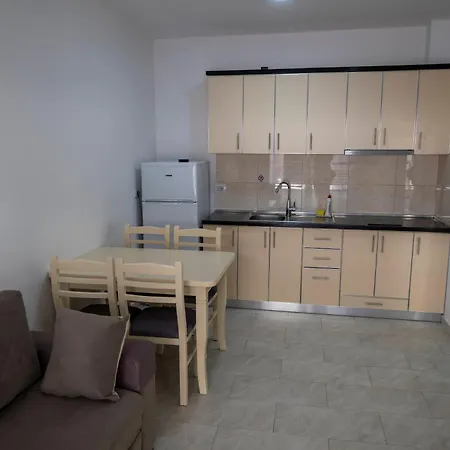 & Sea Apartman *