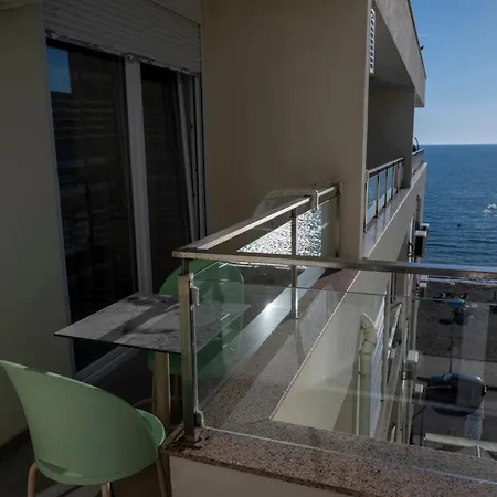 & Sea Apartman *