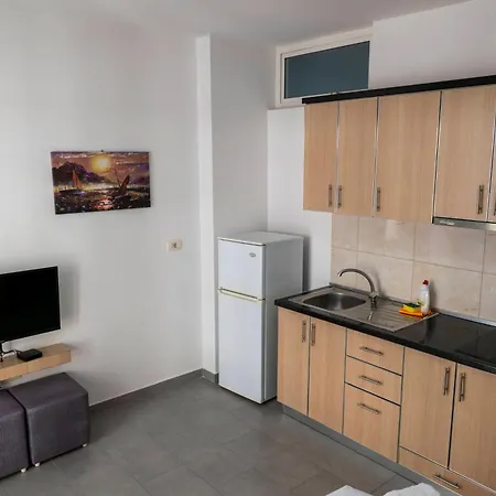 & Sea Apartman *